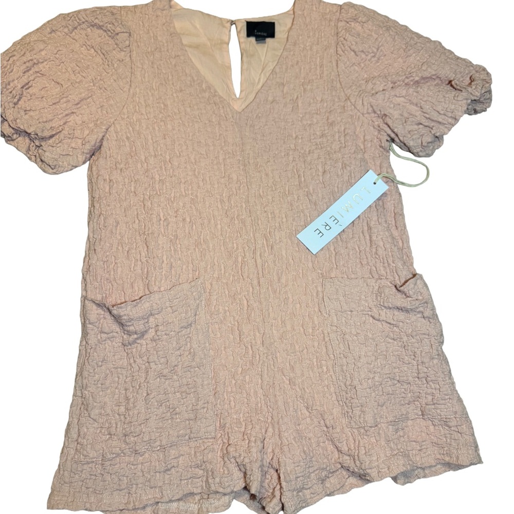 𝐍𝐖𝐓 Med Lumiere Textured PINK Romper with Pockets